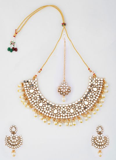 Pearl Colour Chocker Necklace Set