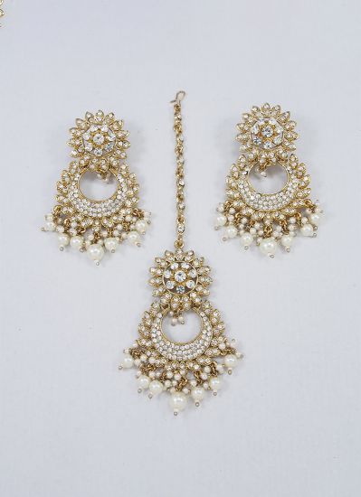 Buy Pearl Earrings & Tikka Set