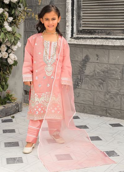 Pink Kaddi Cotton Embroidered Suit Set
