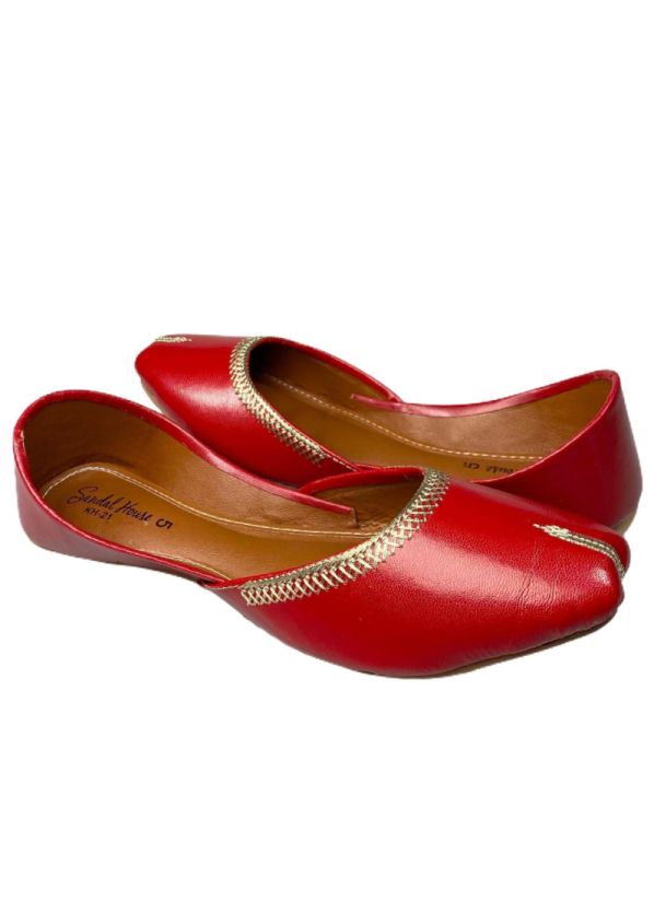 Red Handmade Faux Leather Juttis