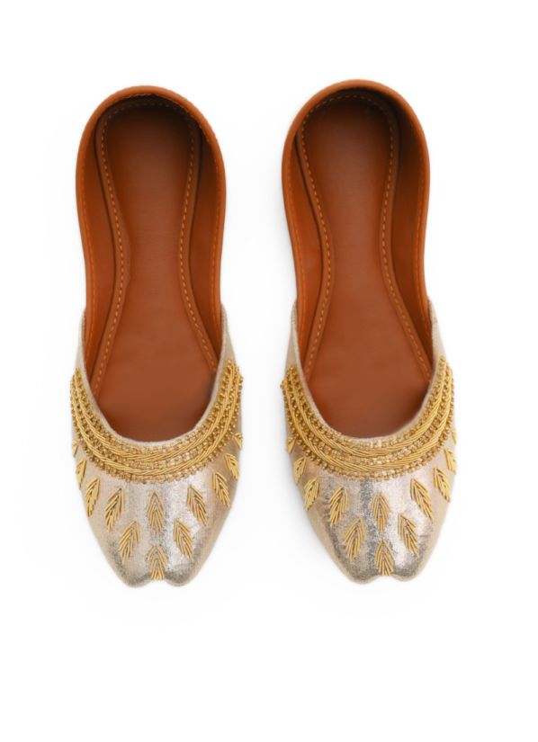 Gold Embellished Jutti