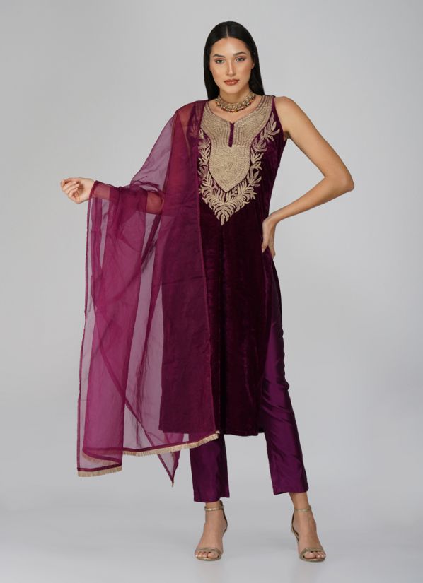 Velvet dress outlet pakistani 2018