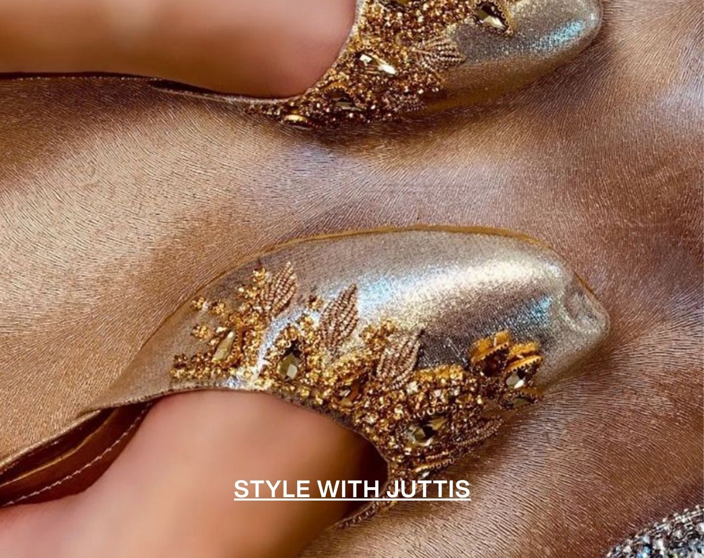 Juttis | Designer Juttis for Women | Diya Online